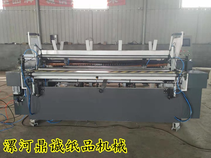 1880型全自動壓花復(fù)卷機(jī)